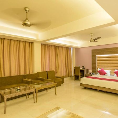Palette Hotel Nisarga By Sunday Bhopal Extérieur photo