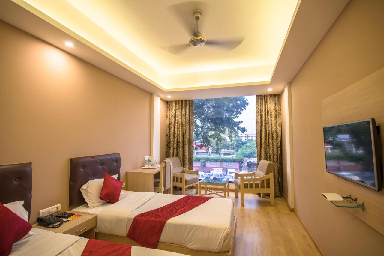 Palette Hotel Nisarga By Sunday Bhopal Extérieur photo