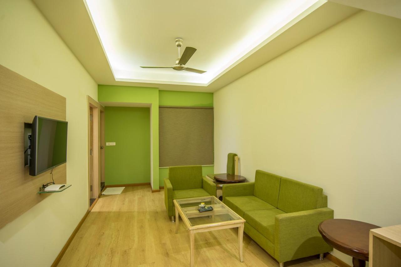 Palette Hotel Nisarga By Sunday Bhopal Extérieur photo