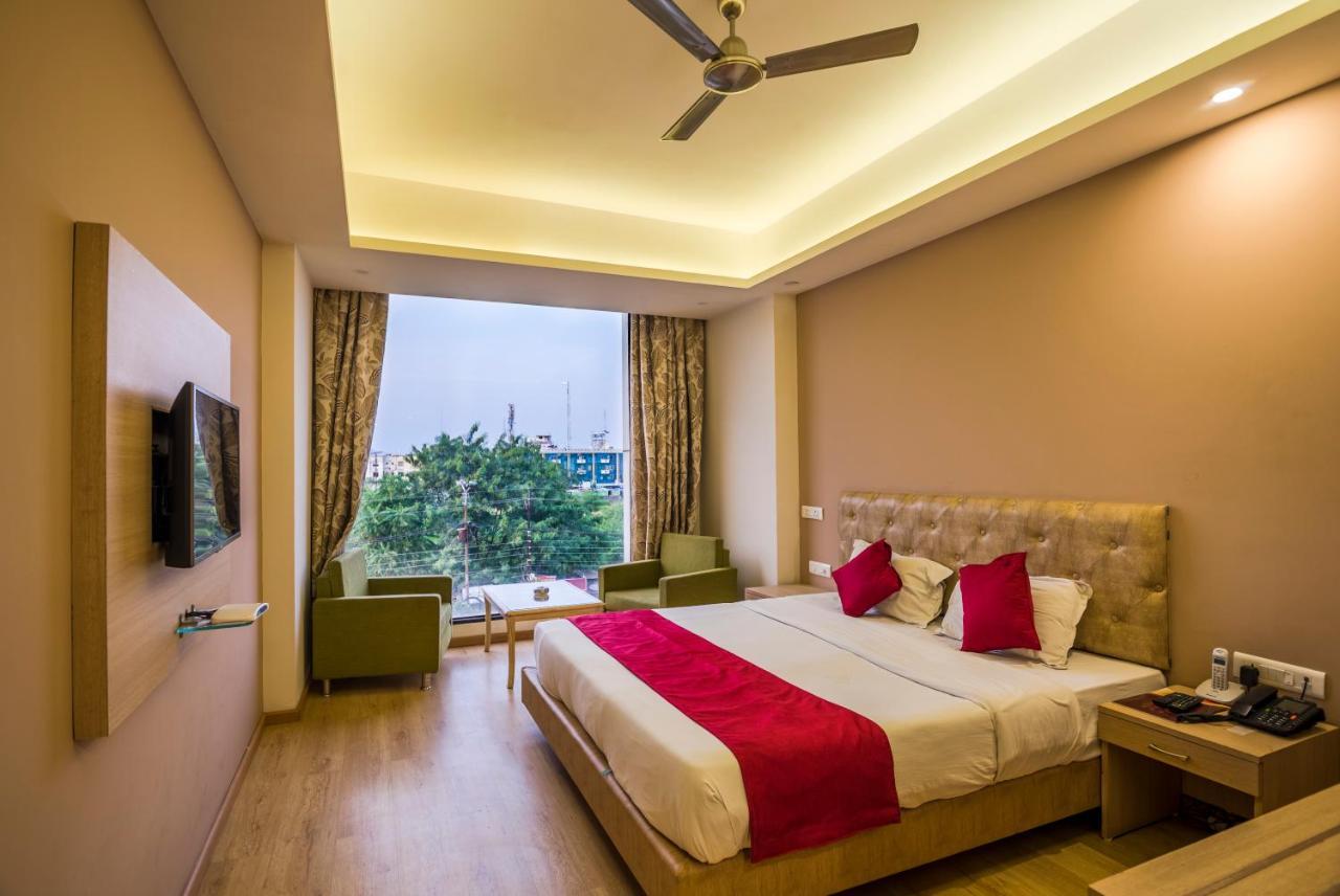 Palette Hotel Nisarga By Sunday Bhopal Extérieur photo