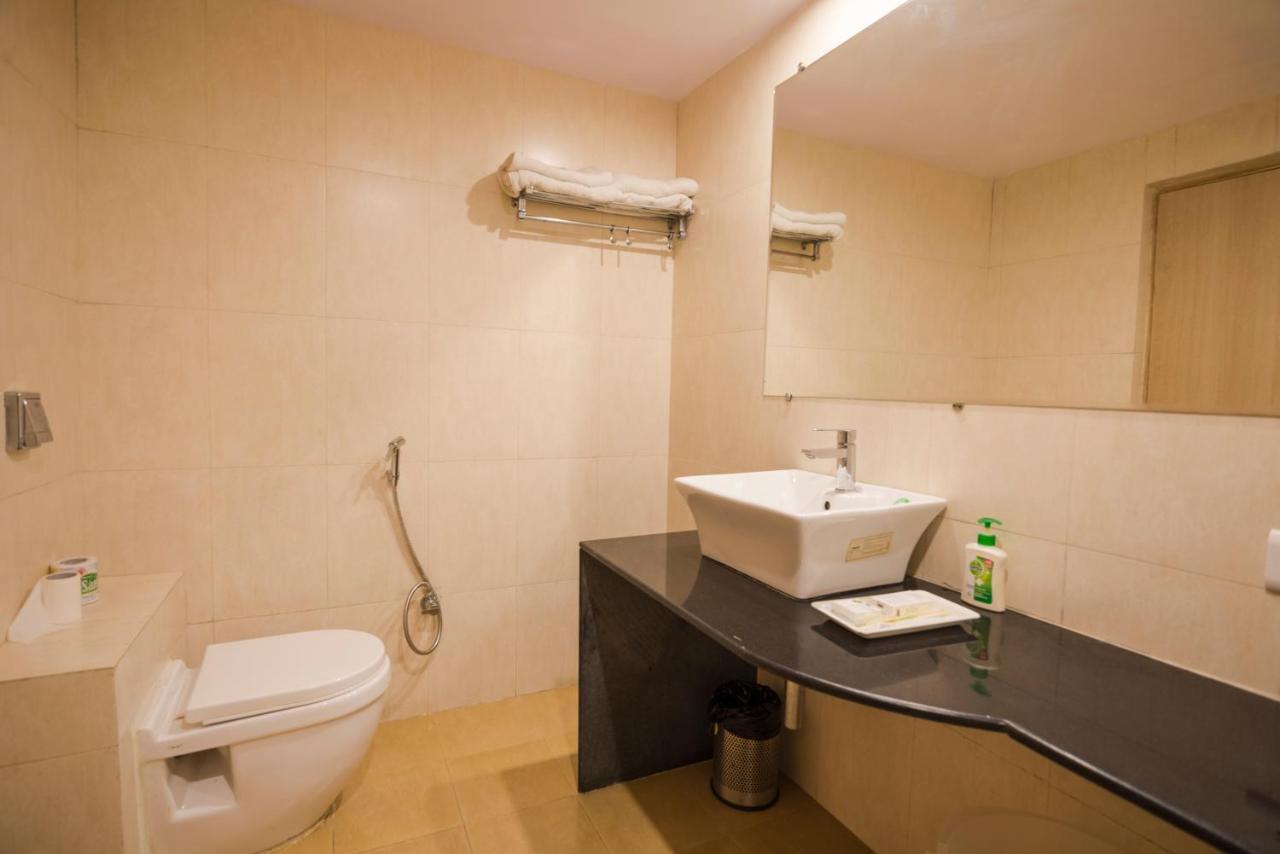 Palette Hotel Nisarga By Sunday Bhopal Extérieur photo