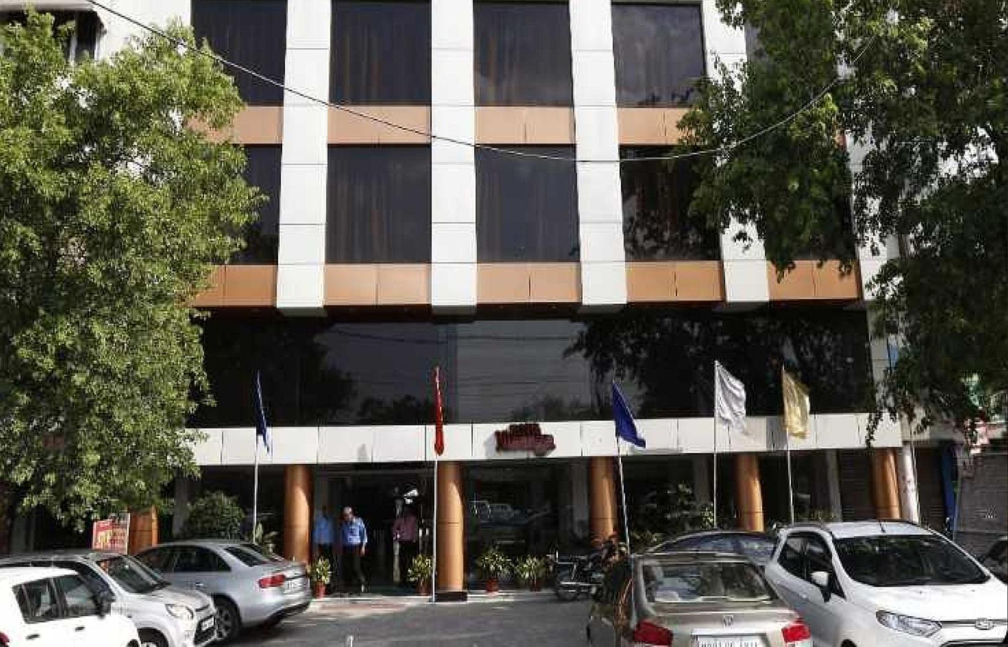 Palette Hotel Nisarga By Sunday Bhopal Extérieur photo