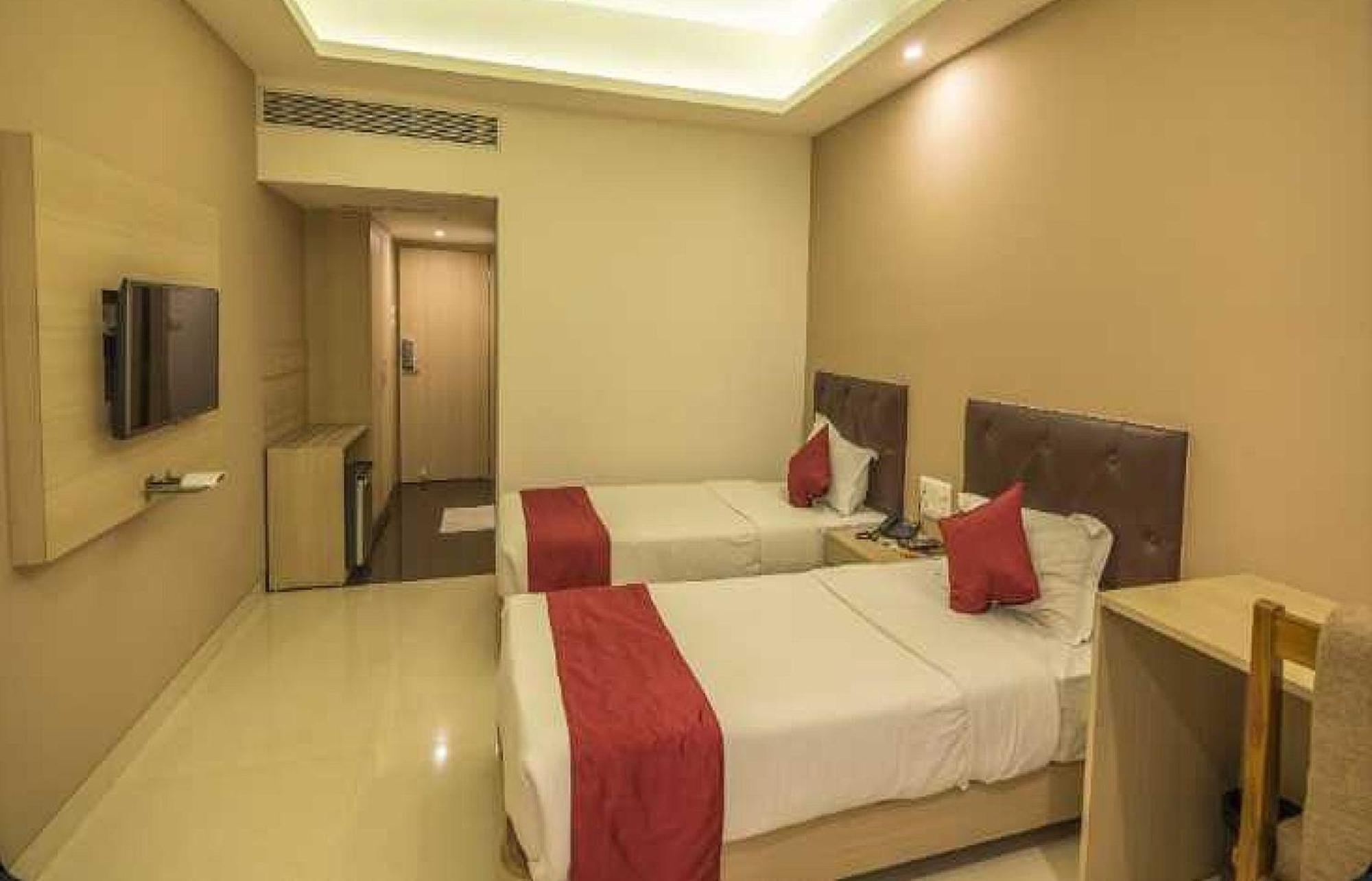 Palette Hotel Nisarga By Sunday Bhopal Extérieur photo