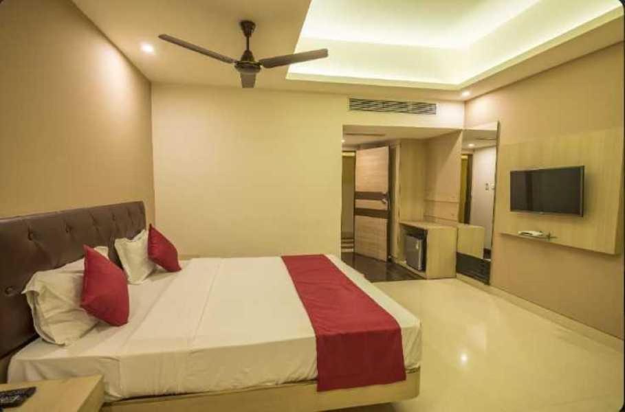 Palette Hotel Nisarga By Sunday Bhopal Extérieur photo