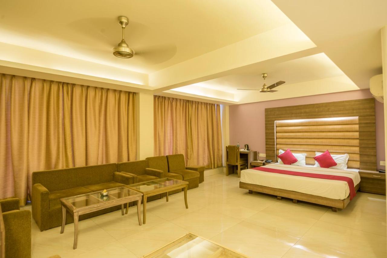 Palette Hotel Nisarga By Sunday Bhopal Extérieur photo